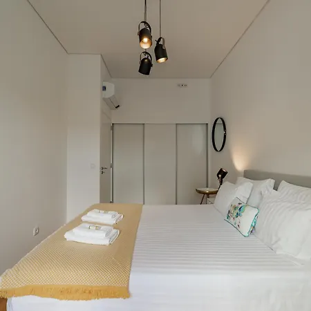 Xª Deluxe Apartman *